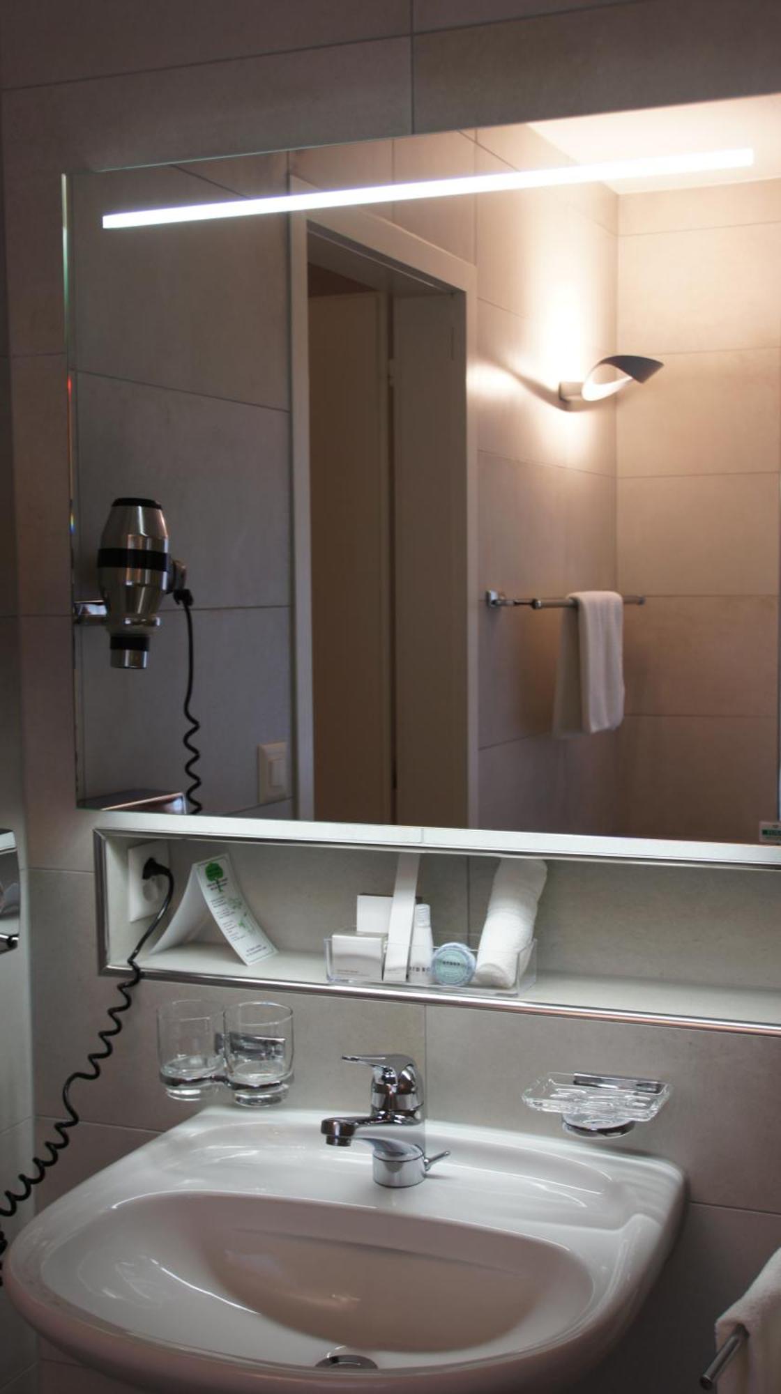 Ochsen Lenzburg Hotel Ngoại thất bức ảnh