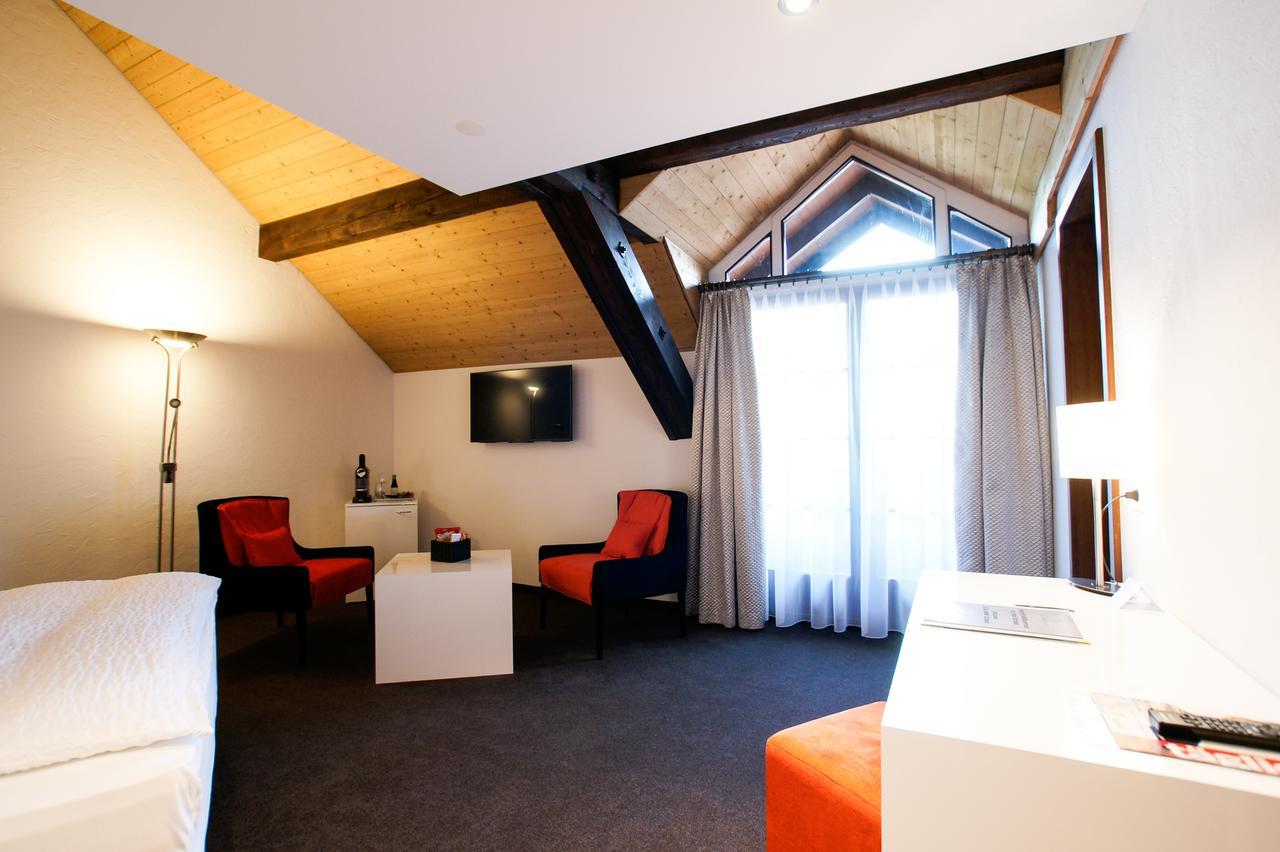 Ochsen Lenzburg Hotel Ngoại thất bức ảnh
