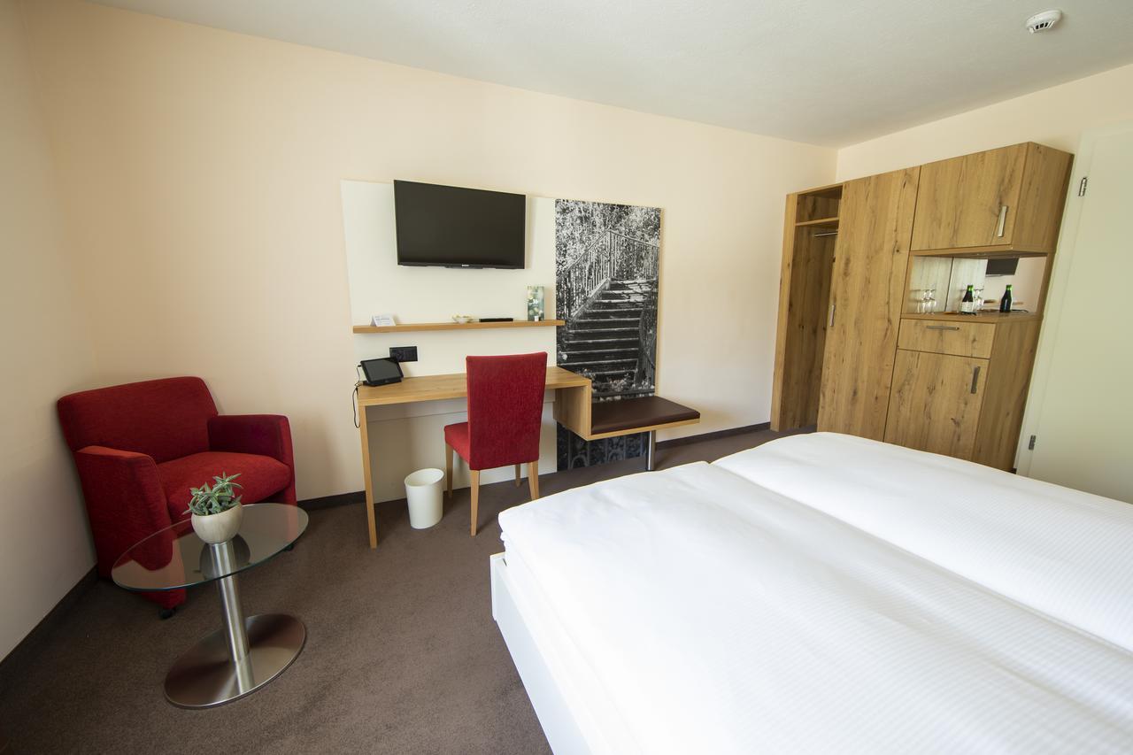 Ochsen Lenzburg Hotel Ngoại thất bức ảnh