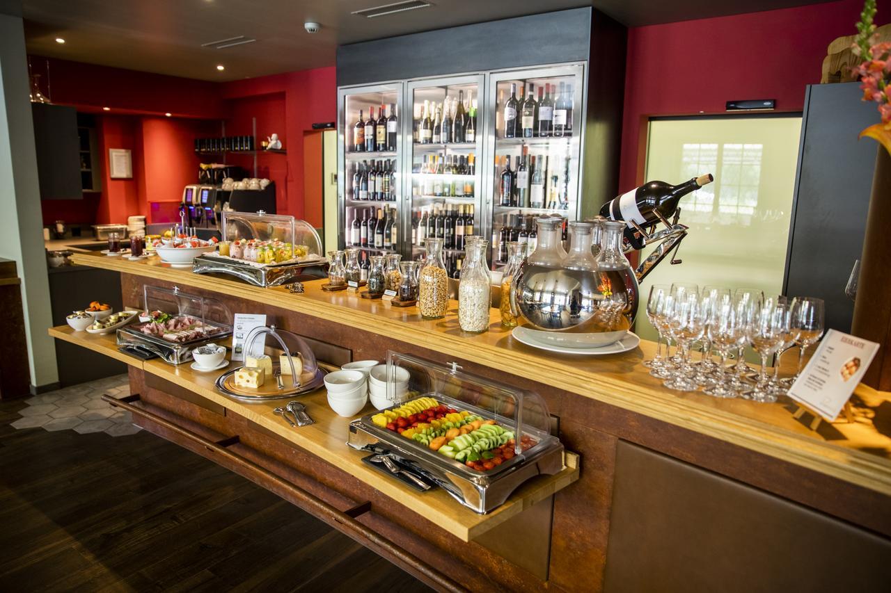 Ochsen Lenzburg Hotel Ngoại thất bức ảnh